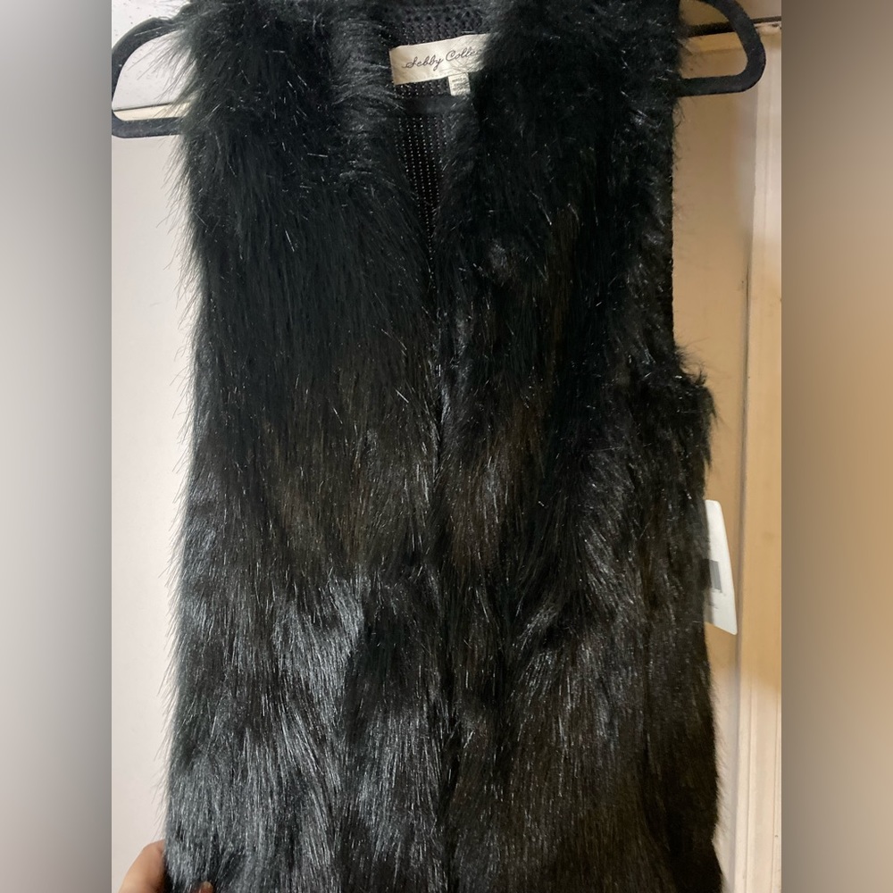 Furry black fall/winter vest